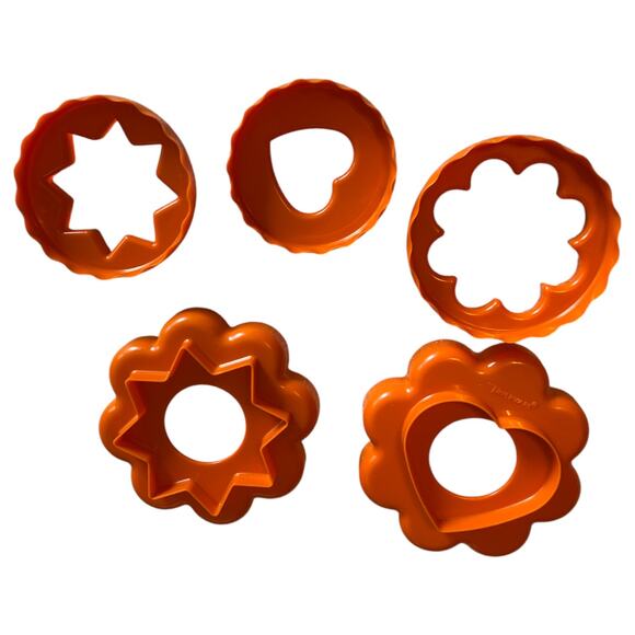 Vintage Tupperware Orange Cookie Cutter Set Heart Star Flower - Picture 3 of 7